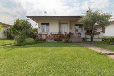 Casa singola-in-vendita-Crocetta del Montello