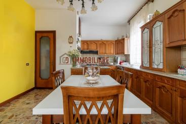 Casa singola-in-vendita-Crocetta del Montello