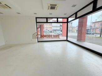 Attività commerciale-in-vendita-Montebelluna